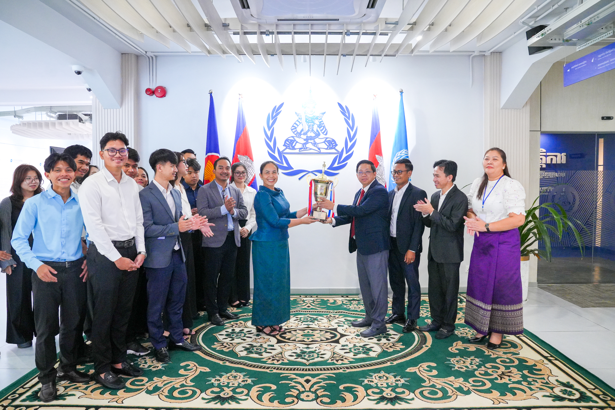 Trophy Parade Ceremony of the Cambodian Moot Court Competition 2025 - Image 6