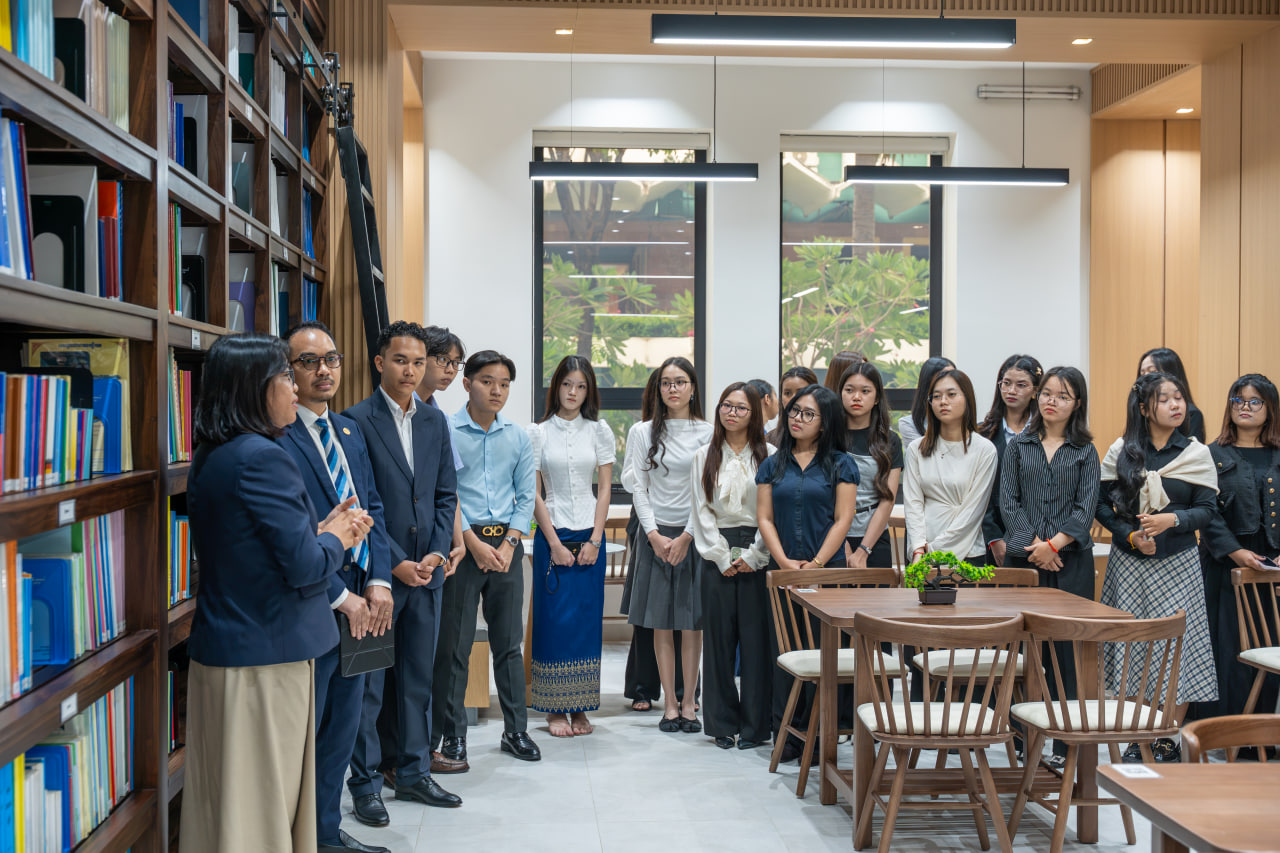 NUM iLAW Students Undertake Study Visit to the Senate of the Kingdom of Cambodia - Image 6